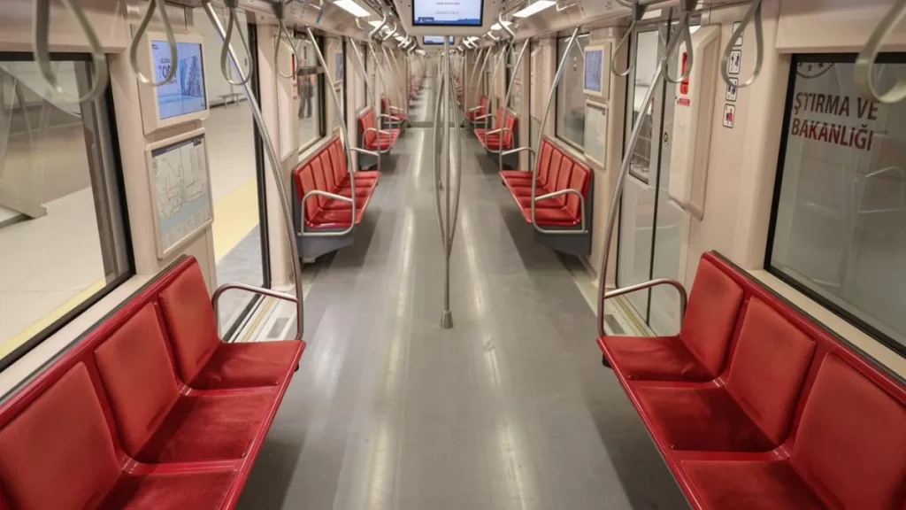 basaksehir kayasehir metro hatti 1 yilda 5 milyon yolcuya hizmet verdi yhOgEOFM