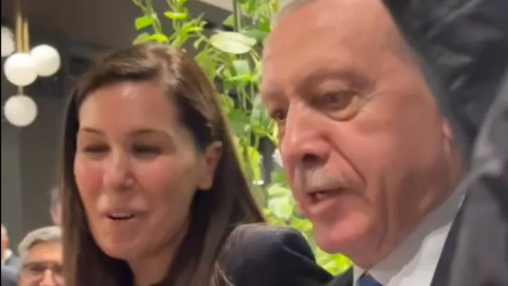 cumhurbaskani erdogan ile kucuk kizin diyalogu gundem oldu birakma bizi uYxFiUhM