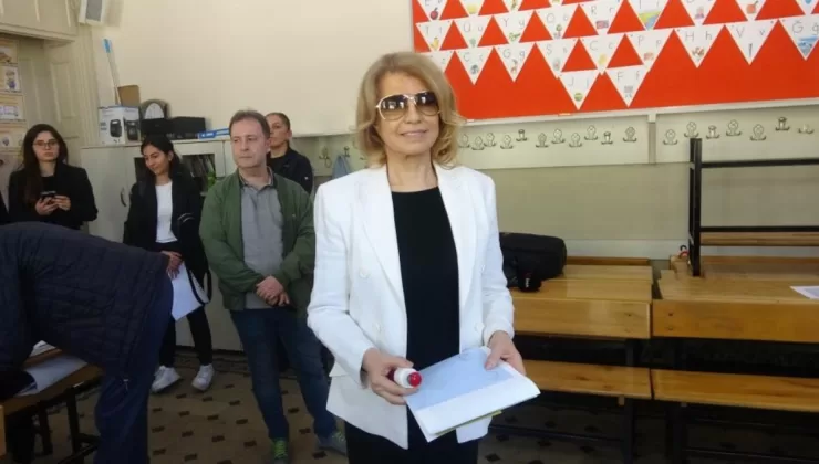 Eski Başbakan Tansu Çiller oyunu kullandı