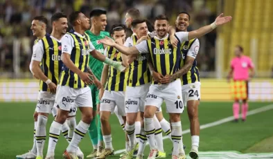 Fenerbahçe, Türk futbol tarihine geçti