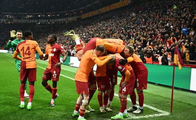 Galatasaray’da kart alarmı!