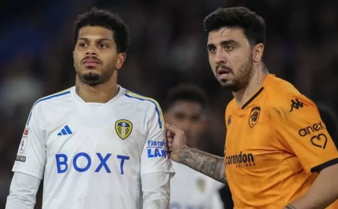 hull city elland roadda uzatmada yikildi k9VZmYsA jpg