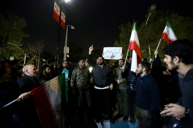 iranin israile saldirisi tahranda coskuyla kutlandi kahrolsun israil sloganlari attilar 3 wcBsthcc
