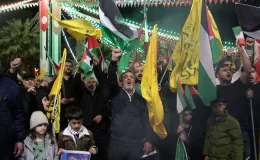 İran’ın Şam Konsolosluğu’na düzenlenen kanlı saldırı sonrası Tahran’da protesto