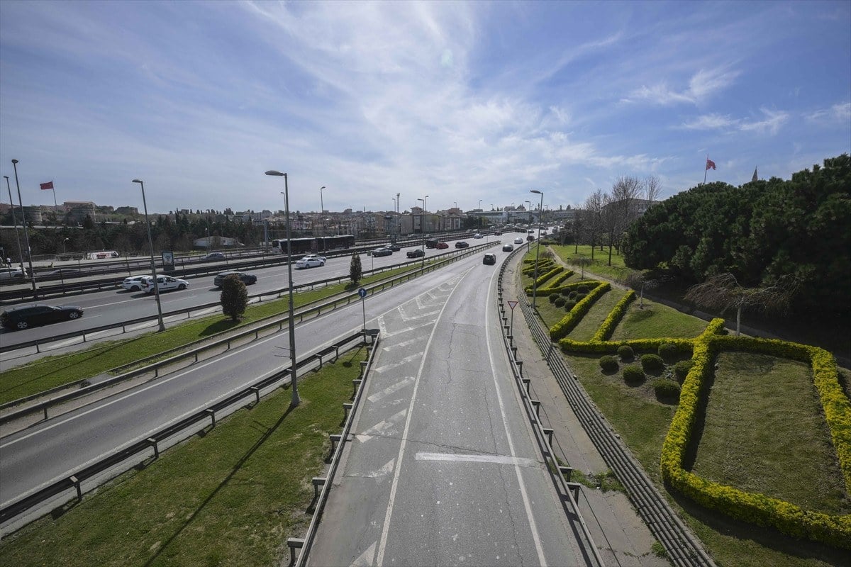 istanbulda secim gunu yollar bos kaldi 4