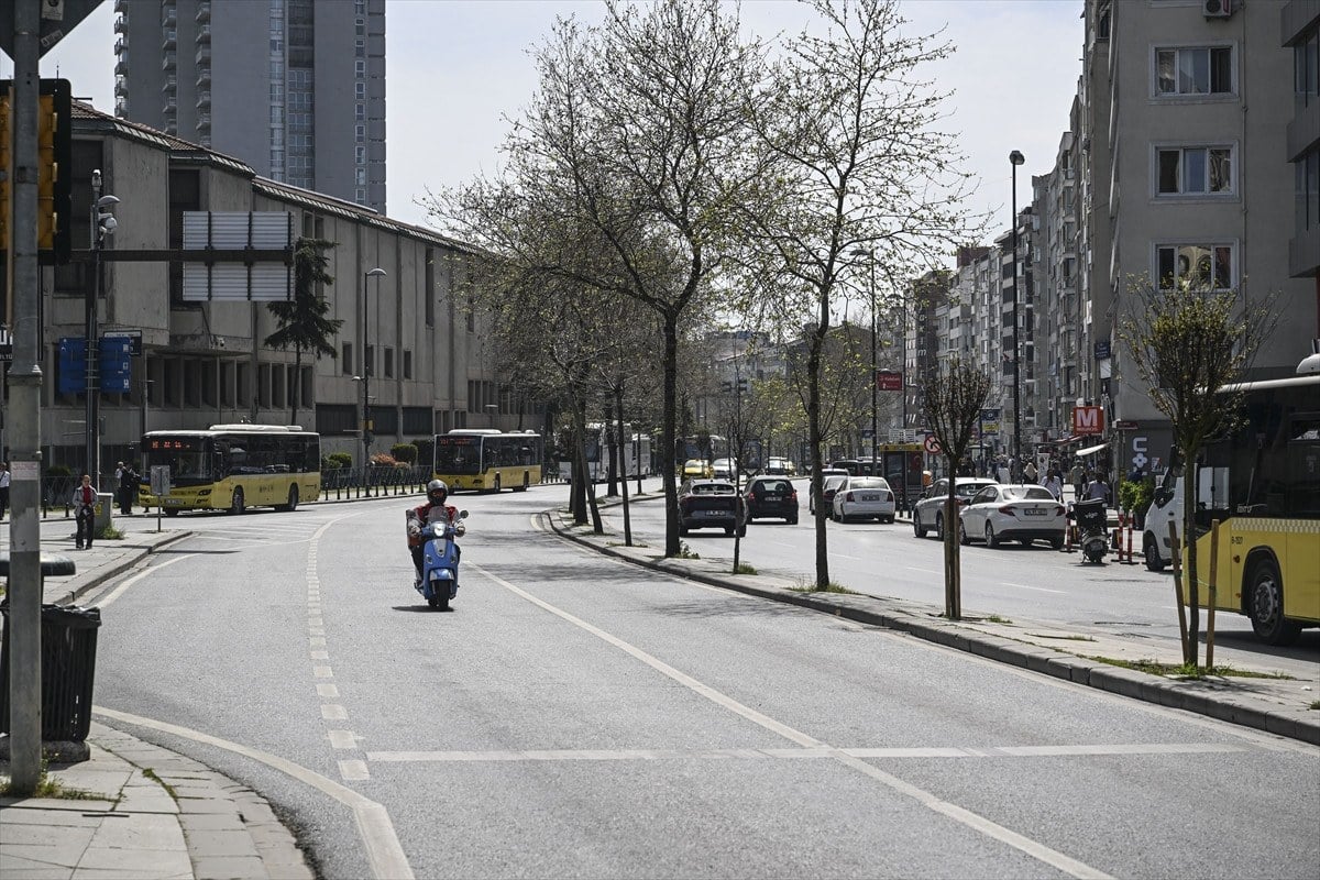istanbulda secim gunu yollar bos kaldi 6