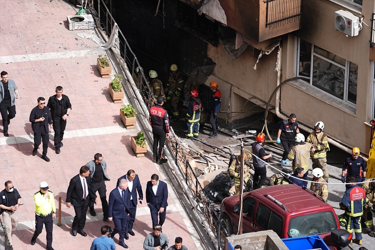 istanbulda yangin felaketi vali davut gul olay yerinde inceleme yapti 0 SEwtTK8v