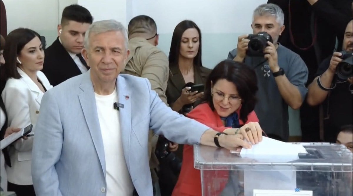 mansur yavas oyunu kullandi 0