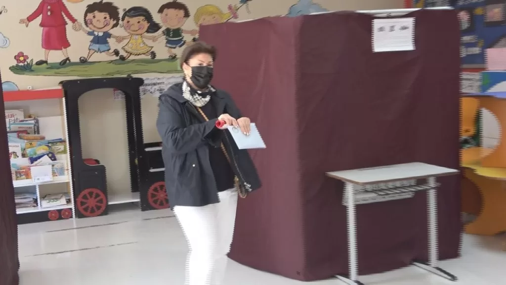 oyuncu gulsen bubikoglu oyunu beykozda kullandi TaWCZbSr