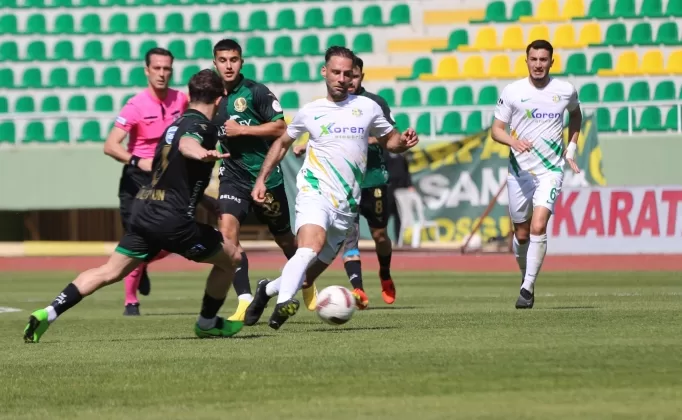 Sakaryaspor tepe yarışında yara aldı