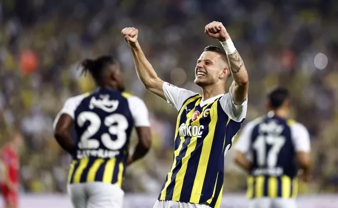 Szymanski’den tenkitlere yanıt: ”Ben alanda konuşurum”