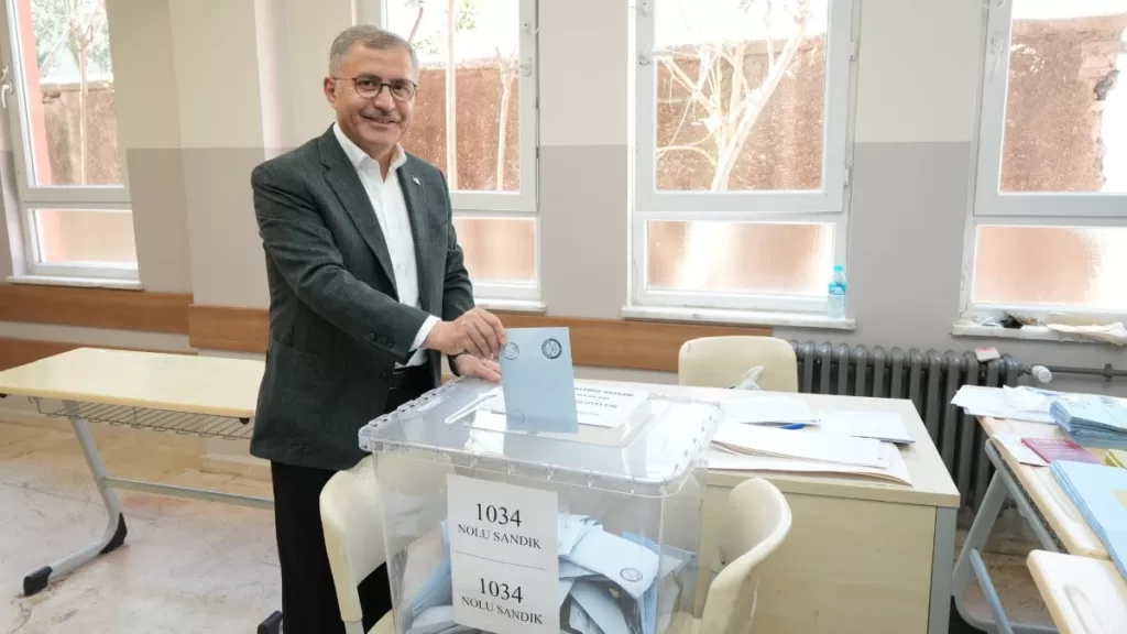 uskudar belediye baskani hilmi turkmen oyumuzu kullandik QYFaVUgX