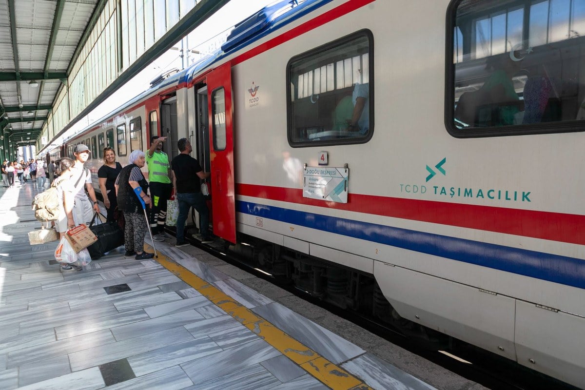 yeni turistik trenlerin yola cikacagi tarih belli oldu ankaradan tatvana diyarbakira 3 gTfpJbrI