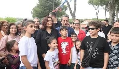Aydın Büyükşehir Belediye Başkanı Özlem Çerçioğlu, Efeler Belediye Başkanı Anıl Yetişkin ile birlikte Tekstil Park’ta çocuklarla bir araya geldi