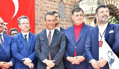 Başkan Cemil Tugay 484’üncü Uluslararası Manisa Mesir Macunu Festivali’ne katıldı