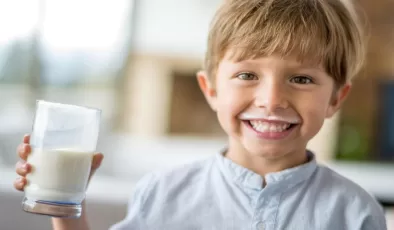 Çocuk gelişimini destekleyen güç: süt! Çocuklar günde ne kadar süt tüketmeli?