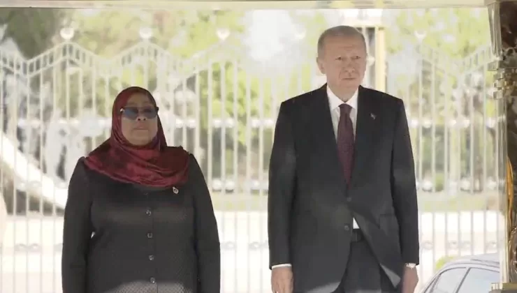 Cumhurbaşkanı Erdoğan, Tanzanyalı mevkidaşını törenle karşıladı