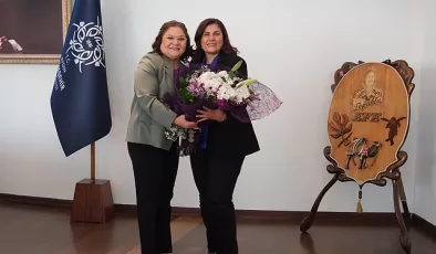 Didim Belediye Başkanı Hatice Gençay, Aydın Büyükşehir Belediye Başkanı Özlem Çerçioğlu’na nezaket ziyaretinde bulundu