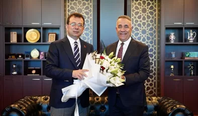 Ekrem İmamoğlu, Sultangazi Belediye Başkanı Abdurrahman Dursun’a tebrik ziyaretinde bulundu