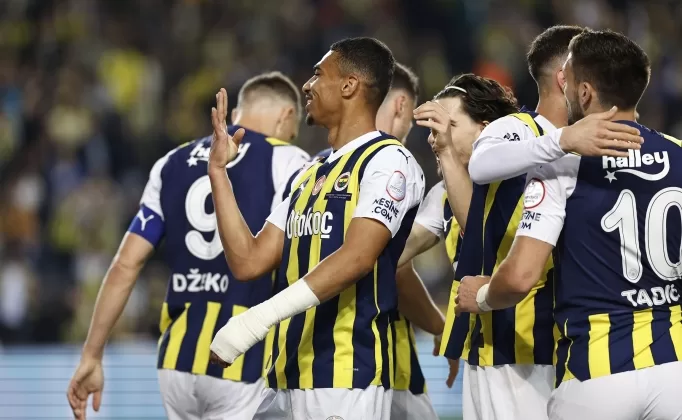 Fenerbahçe, derbide Beşiktaş’ı konuk ediyor