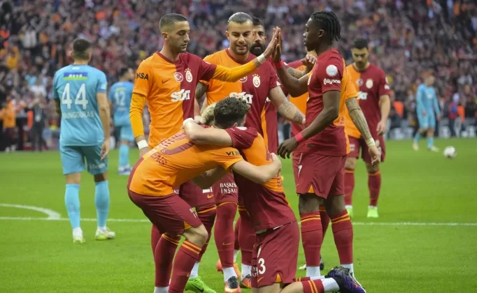 Galatasaray’dan şampiyonluk yolunda resital!