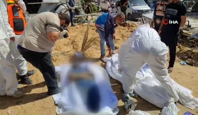 Gazze Şeridi’nde toplu mezar bulundu: 190 Filistinli çıkarıldı