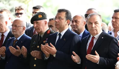İBB Başkanı Ekrem İmamoğlu, 8’nci Cumhurbaşkanı Turgut Özal’ın vefatının 31’nci yıl dönümü dolayısıyla düzenlenen anma törenine katıldı