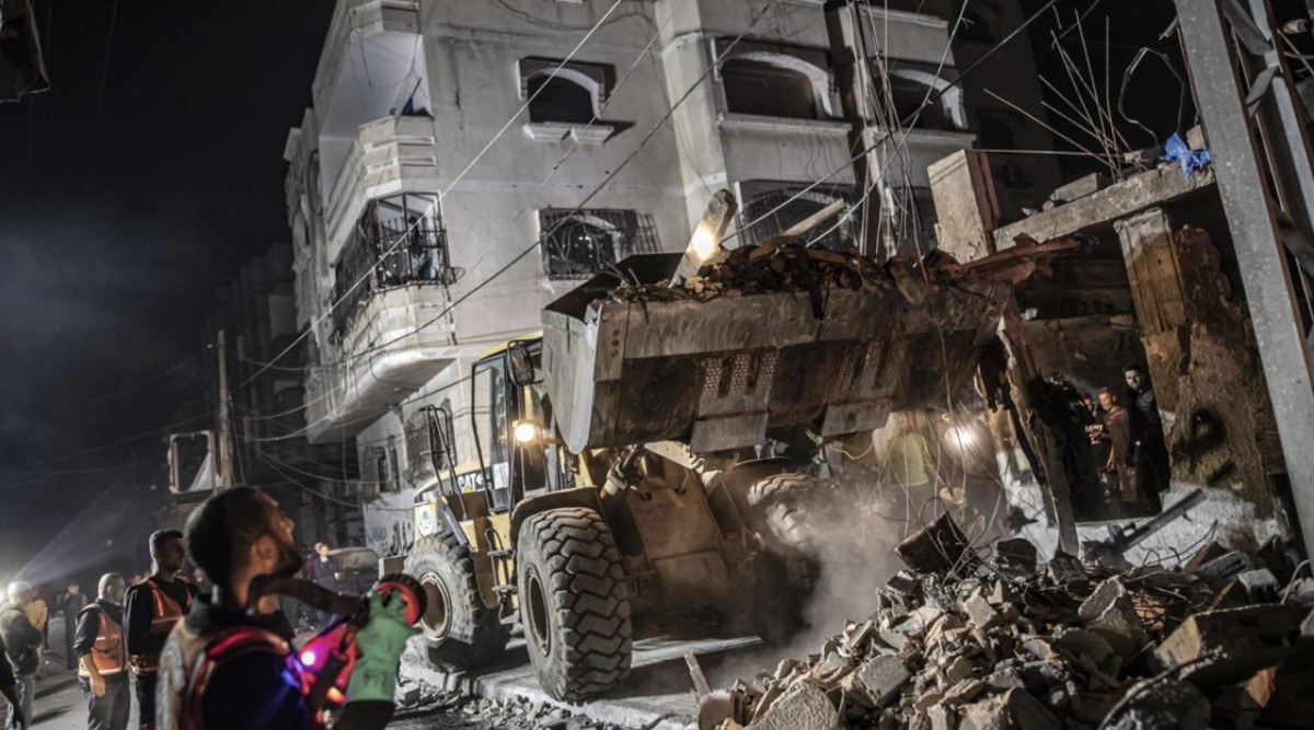 israil ordusu refahta bir evi bombaladi 7 filistinli hayatini kaybetti 2 fOyVKKja