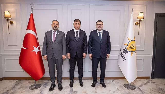 İzmir Büyükşehir Belediye Başkanı Dr. Cemil Tugay AK Parti İl Başkanlığı ziyaretinde iş birliği mesajı verdi “İzmir daha güzel günler görecek”