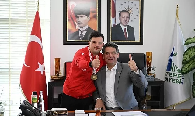 Kartepe Belediye Başkanı Av.M.Mustafa Kocaman, 2. Down Sendromlular Dünya Spor Oyunları’nda şampiyon olan Doğukan Coşkun’u kabul etti