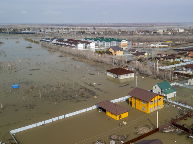 kazakistanda felaket suruyor karlarin erimesiyle 3 binden fazla ev sular altinda kaldi 2