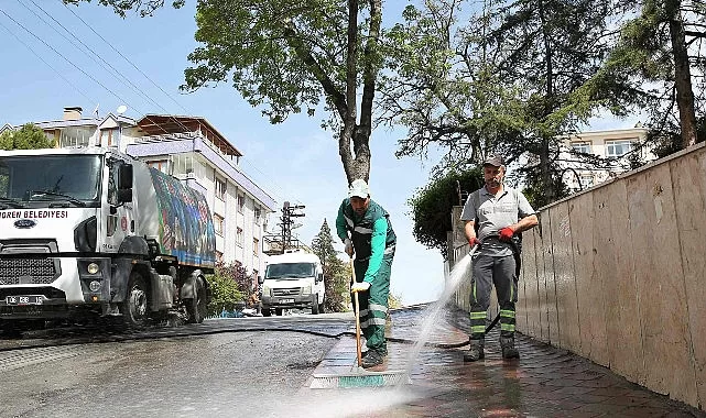 kecioren belediyesi tarafindan ilcedeki 51 mahallede gerceklestirilen bahar temizligi hiz kesmeden devam ediyor 5ynHY2cM jpg