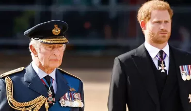 Kral Charles oğlu Prens Harry’e hem sarayın hem kalbinin kapılarını kapattı!