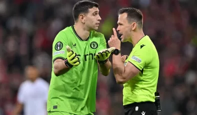Lille-Aston Villa maçında olay: İki sarı kart gördü lakin atılmadı!