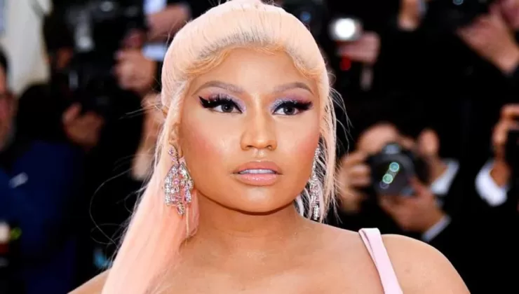 Nicki Minaj Hollanda’da gözaltına alındı