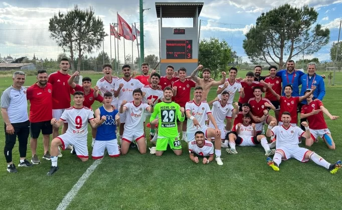 Turgutluspor U19’da Türkiye ikincisi