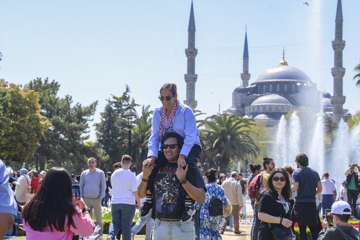 turkiyeye bu yil en fazla turist komsu ulkelerden geldi ilk sirada iran var 1 PFrNgREq