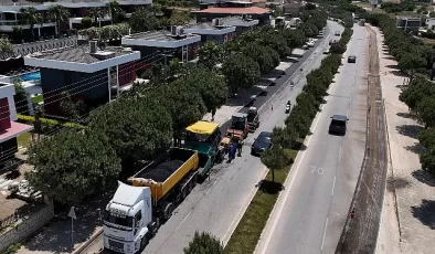 Üç ilçede 14 km yol asfaltlanıyor İzmir Büyükşehir Belediyesi asfalt atağı başlattı