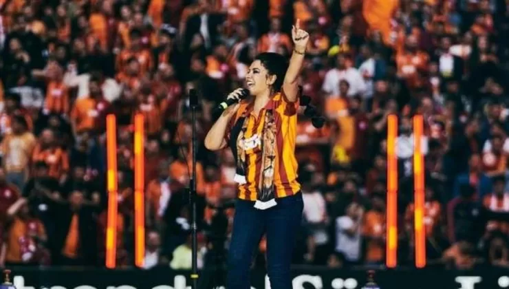 Zara’dan Galatasaray şampiyonluk kutlaması! Taraftarlar ile birlikte söyledi