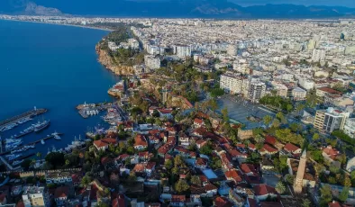 Antalya ve İstanbul’da konut fiyatları turistlere pahalı geldi