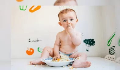 Bebekler yaz aylarında nasıl beslenmeli? Bebekler için beslenme önerileri