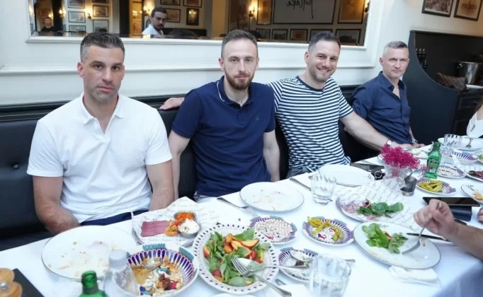 Beşiktaş Emlakjet, dönem sonu yemeğinde buluştu