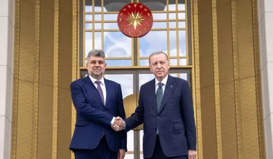 Cumhurbaşkanı Erdoğan, Romanya Başbakanı Ciolacu’yu karşıladı