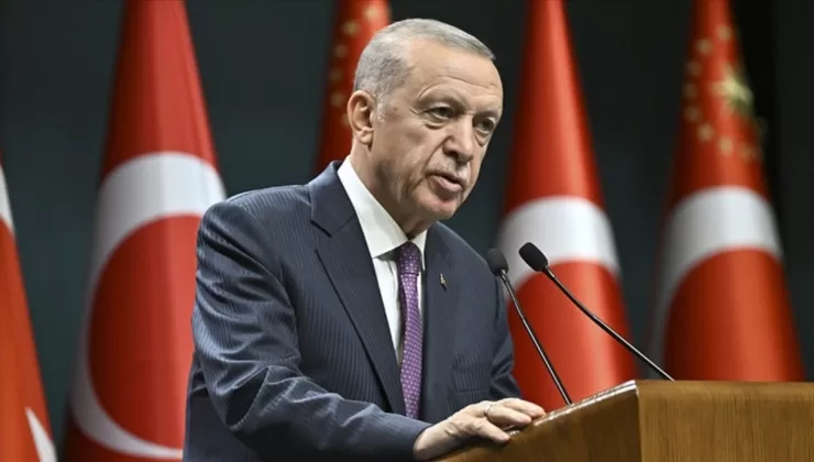Cumhurbaşkanı Erdoğan’dan, öğretmenlere yönelik şiddete karşı kanun teklifi açıklaması