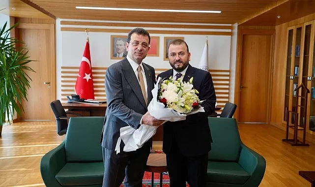 Ekrem İmamoğlu, Arnavutköy Belediye Başkanı Mustafa Candaroğlu’na tebrik ziyaretinde bulundu