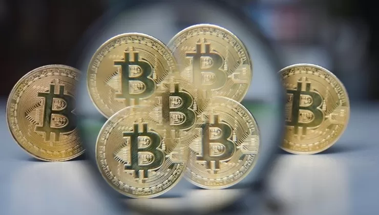 ETF başvuru işlemleri hızlandı: Bitcoin’in fiyatı 71 bin doları geçti