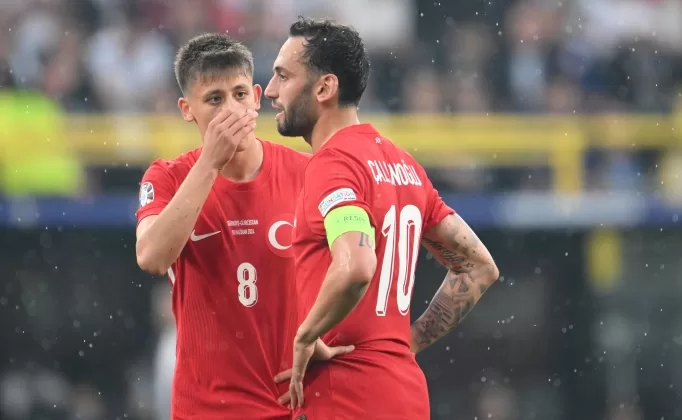 Hakan Çalhanoğlu: “Inter’de kalacağım”