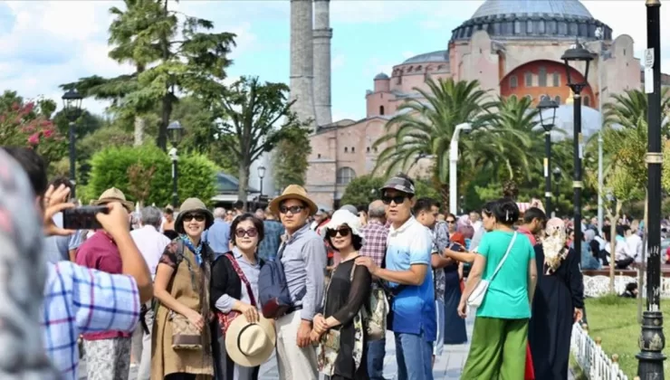 İstanbul yılın ilk 4 ayında turizmde rekor kırdı