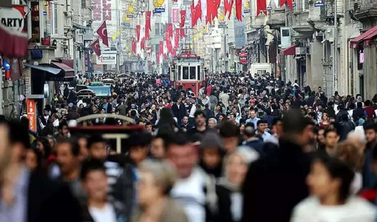 istanbula yabanci turist akini uc ayda 3 milyon 766 bin kisi geldi 2 wubkEpuv