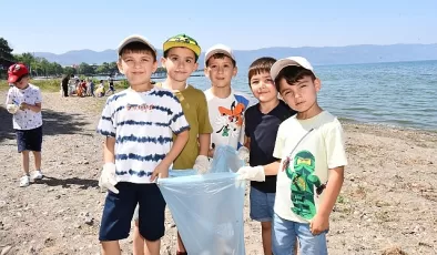 İznik Belediyesi Çevre Haftası Etkinliği Düzenledi